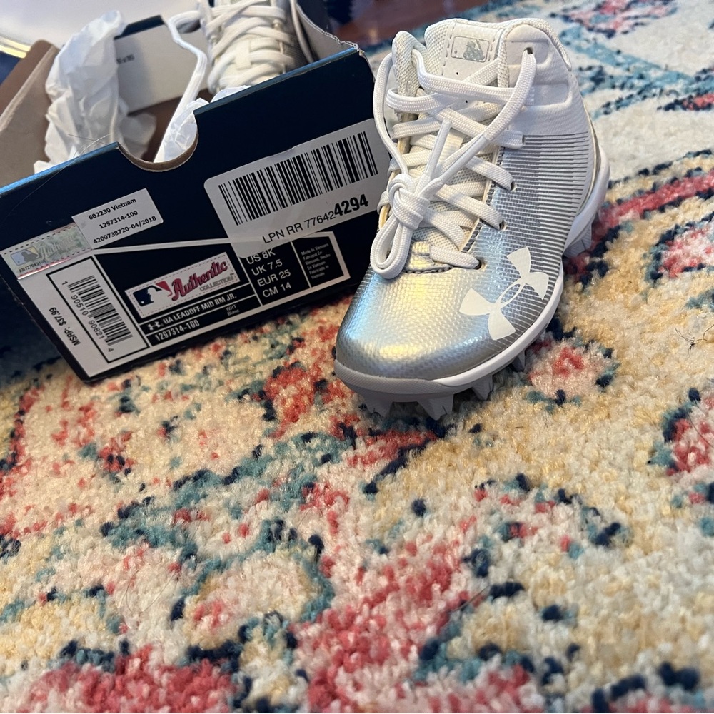 NWT under armour boys cleats